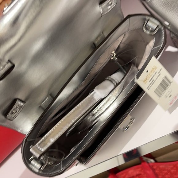 Michael Kors Manhattan Medium School Satchel - Picture 15 of 16